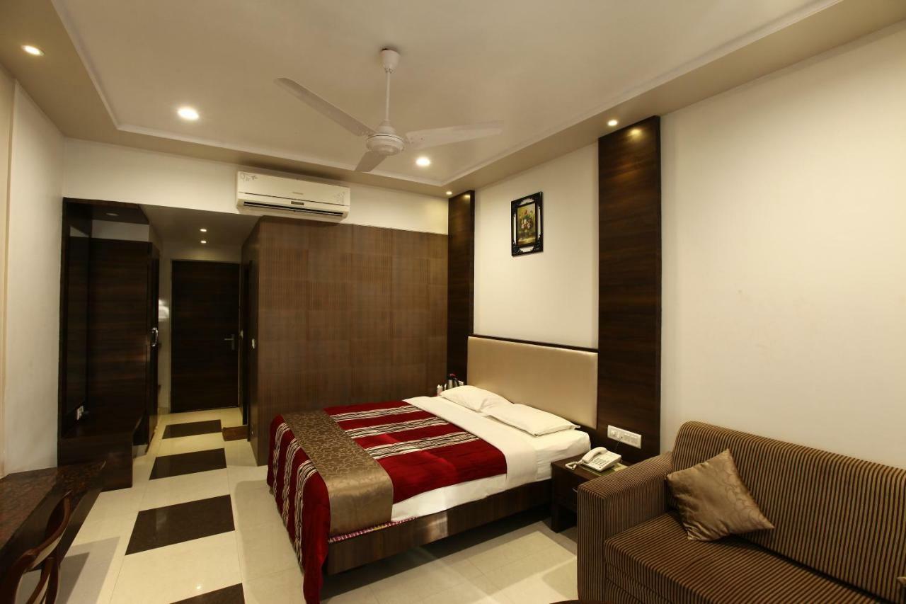 Usha Ascot Otel Matheran Dış mekan fotoğraf