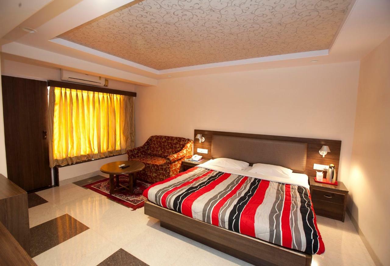 Usha Ascot Otel Matheran Dış mekan fotoğraf