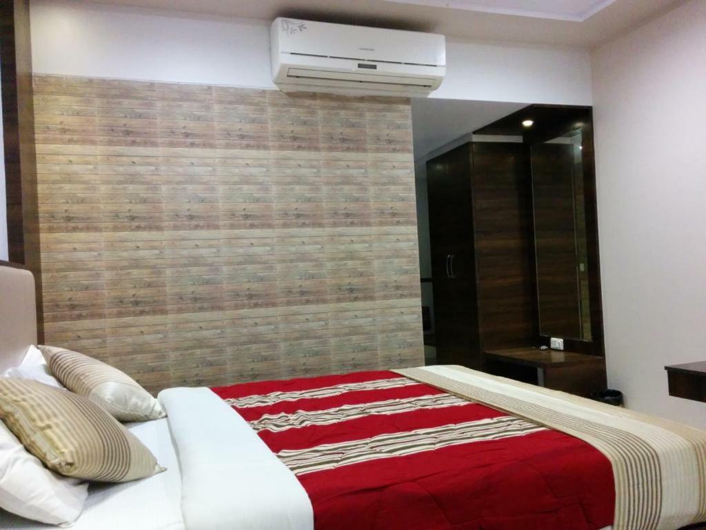 Usha Ascot Otel Matheran Dış mekan fotoğraf