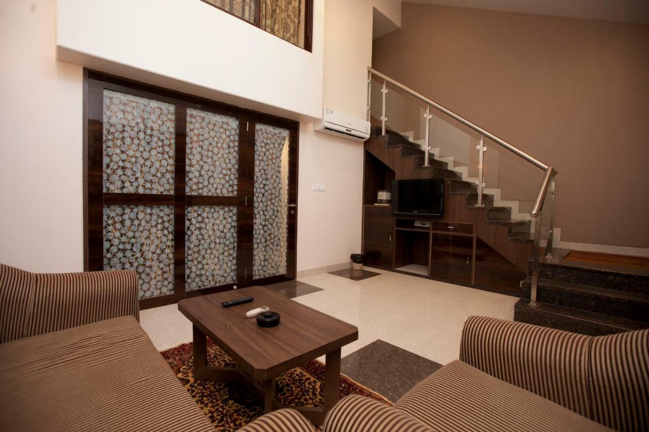 Usha Ascot Otel Matheran Dış mekan fotoğraf