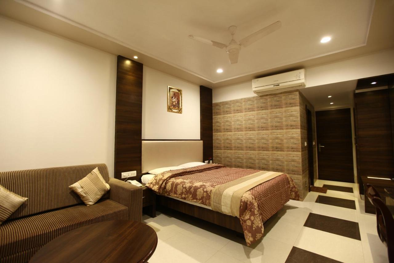 Usha Ascot Otel Matheran Dış mekan fotoğraf