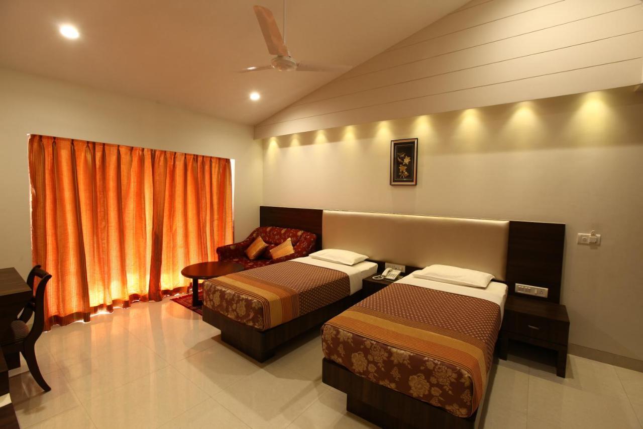 Usha Ascot Otel Matheran Dış mekan fotoğraf